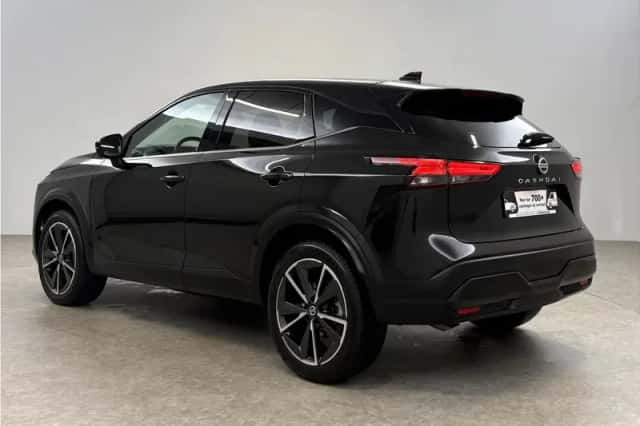 Nissan Qashqai (2022) thumbnail 3