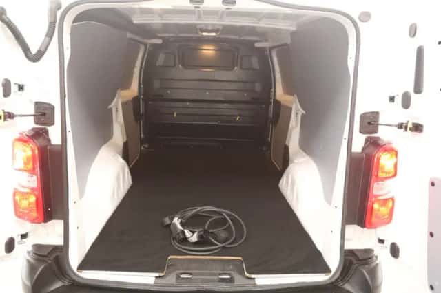 Opel Vivaro-e (2022) thumbnail 2