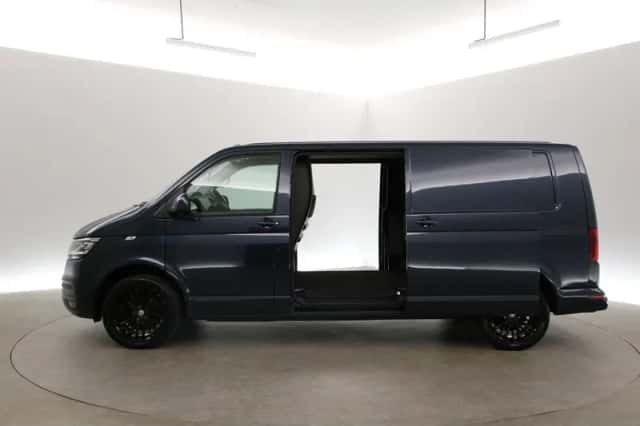 Volkswagen Transporter (2021) thumbnail 4
