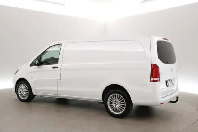 Mercedes-Benz Vito (2022) thumbnail 4