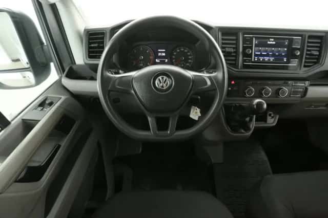 Volkswagen Crafter (2022) thumbnail 2