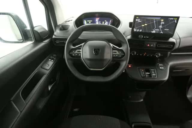 Peugeot Partner (2024) thumbnail 2