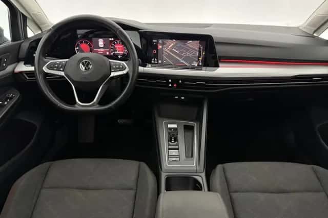 Volkswagen Golf (2020) thumbnail 2