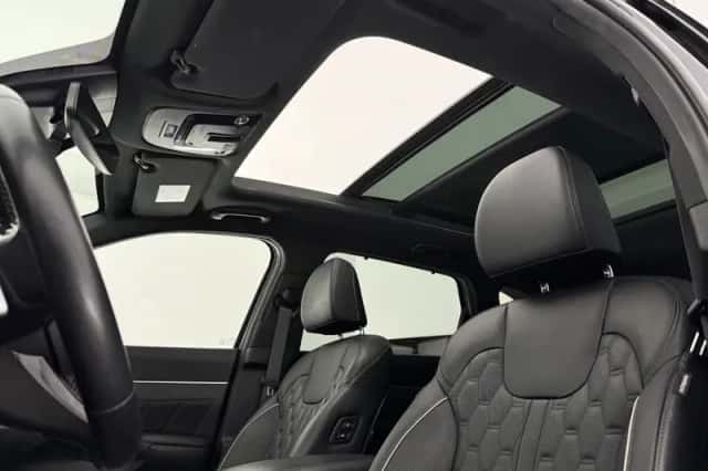 Kia Sorento (2022) thumbnail 4