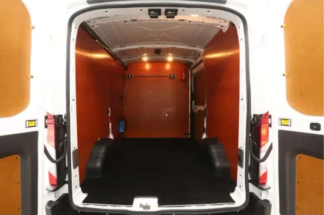Ford Transit (2020) thumbnail 3