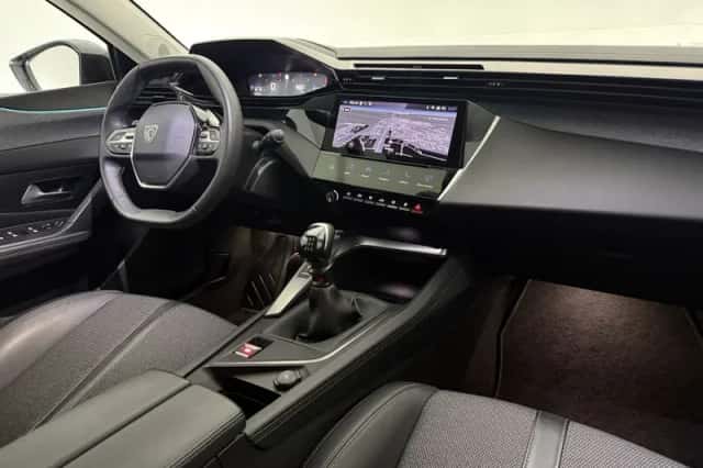 Peugeot 308 (2022) thumbnail 4