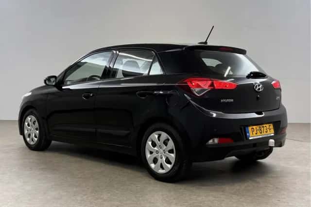 Hyundai i20 (2017) thumbnail 3