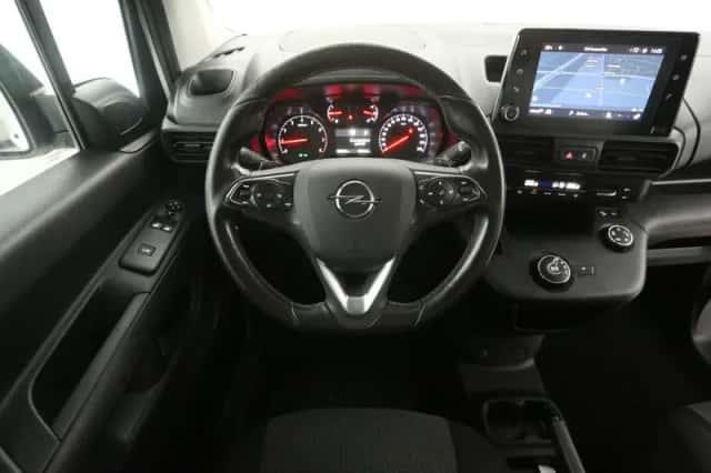 Opel Combo (2021) thumbnail 2