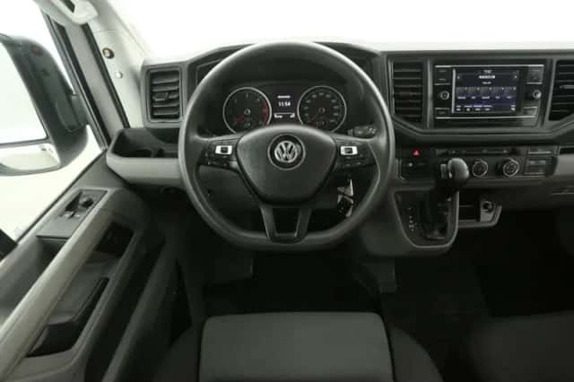 Volkswagen Crafter (2021) thumbnail 2