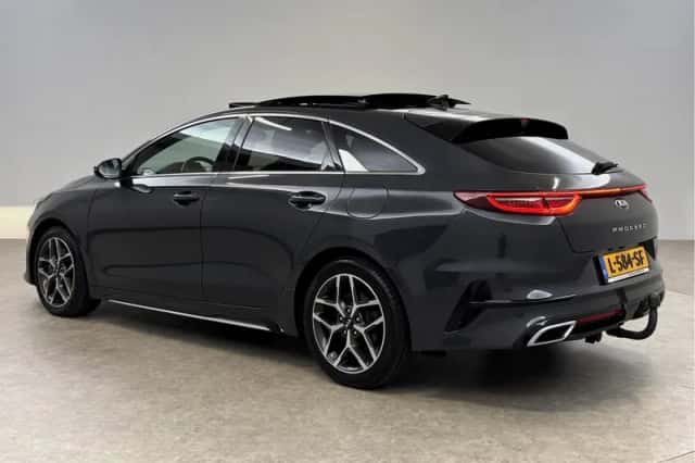 Kia Pro Cee'd (2021) thumbnail 4