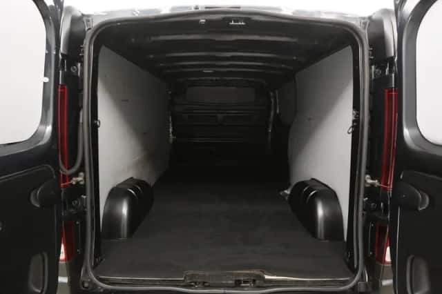 Renault Trafic (2021) thumbnail 3