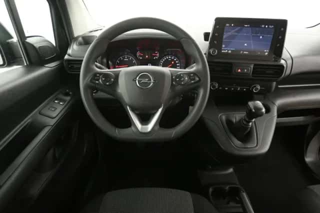 Opel Combo (2022) thumbnail 2