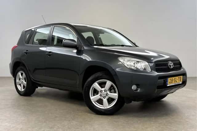 Toyota RAV4 (2006) thumbnail 5