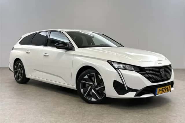 Peugeot 308 (2022) thumbnail 6