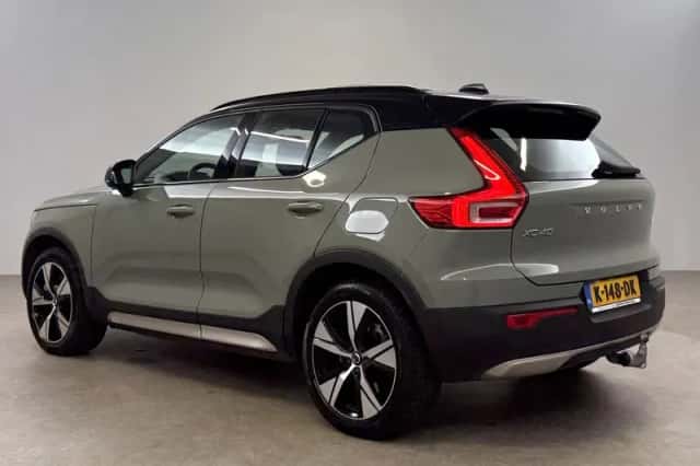Volvo XC40 (2020) thumbnail 3