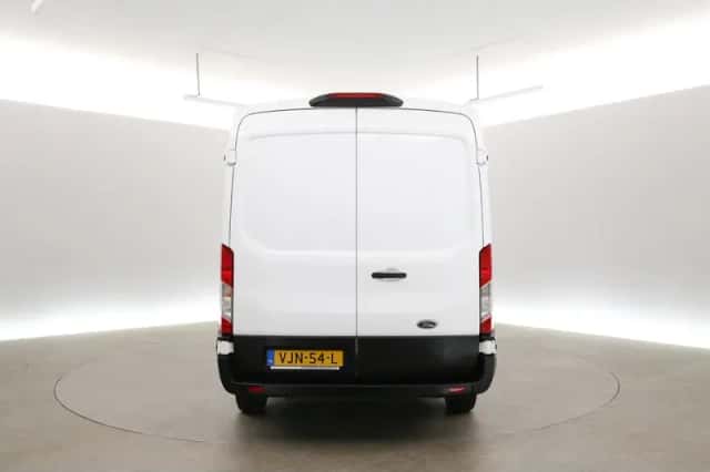 Ford Transit (2021) thumbnail 2