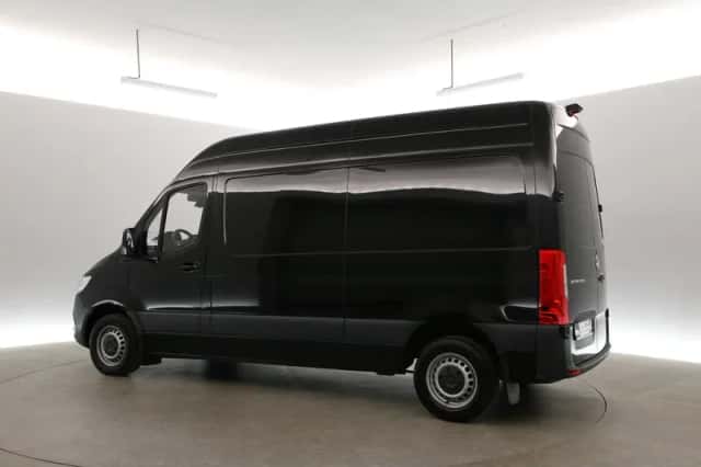 Mercedes-Benz Sprinter (2021) thumbnail 4