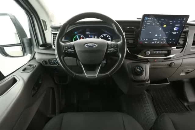 Ford E-Transit (2023) thumbnail 2