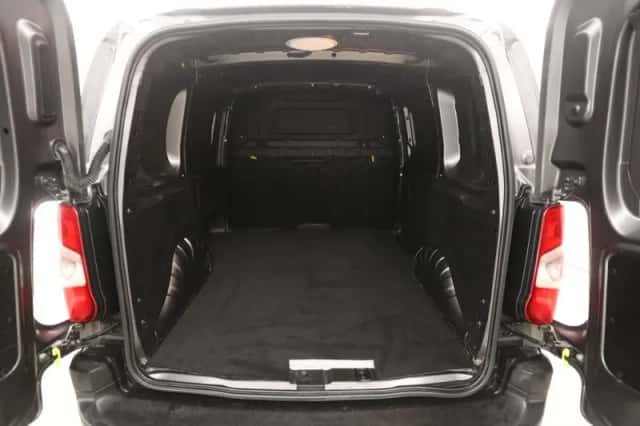 Toyota ProAce City (2021) thumbnail 3