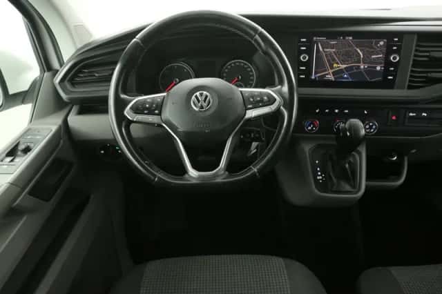 Volkswagen Transporter (2020) thumbnail 2