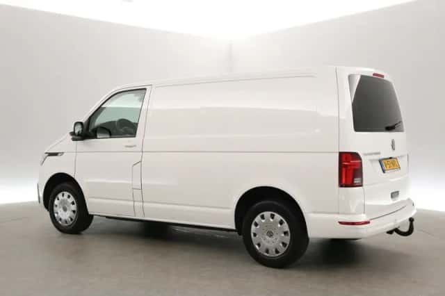 Volkswagen Transporter (2020) thumbnail 4