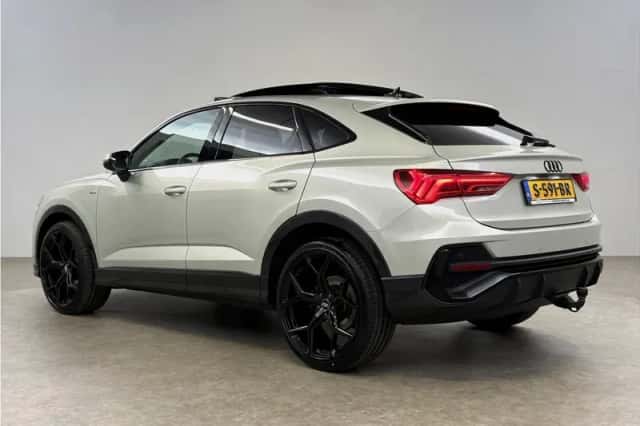 Audi Q3 Sportback (2023) thumbnail 4