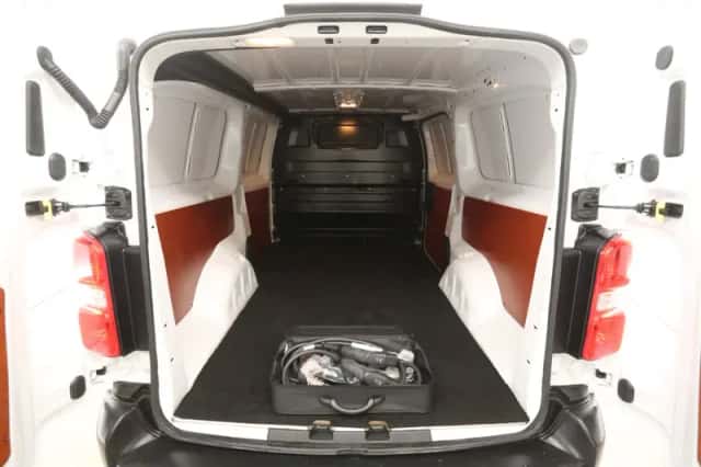 Opel Vivaro-e (2022) thumbnail 3