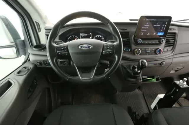 Ford Transit (2021) thumbnail 2