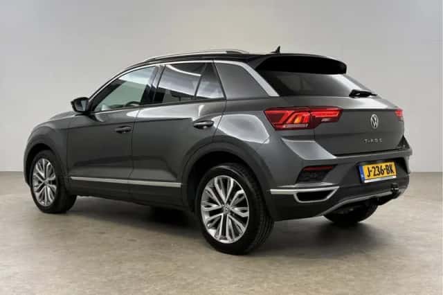 Volkswagen T-Roc (2020) thumbnail 3