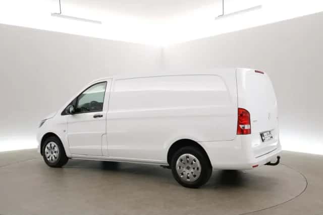 Mercedes-Benz Vito (2021) thumbnail 4