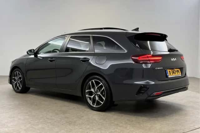Kia Ceed (2024) thumbnail 3