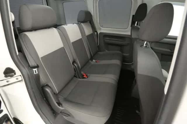 Volkswagen Caddy (2011) thumbnail 4