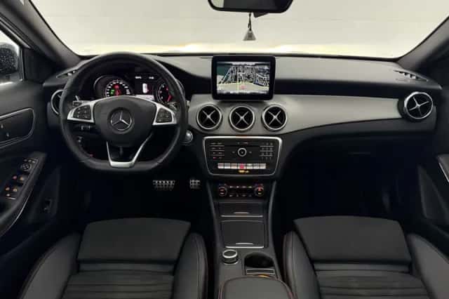 Mercedes-Benz GLA-Klasse (2019) thumbnail 2
