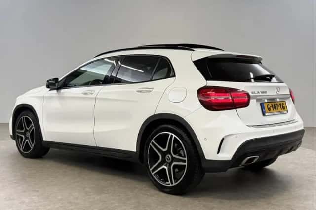Mercedes-Benz GLA-Klasse (2019) thumbnail 3