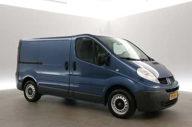 Renault Trafic (2013) thumbnail 5