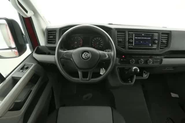 Volkswagen Crafter (2022) thumbnail 2