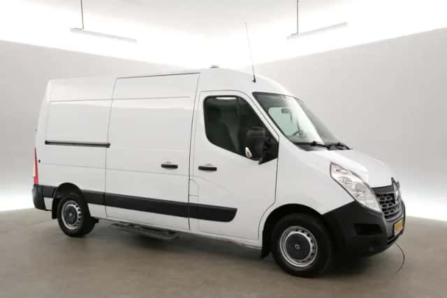 Renault Master (2017) thumbnail 6