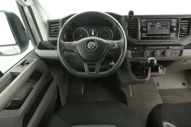 Volkswagen Crafter (2020) thumbnail 2