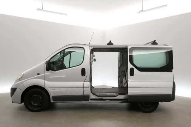 Opel Vivaro (2008) thumbnail 6