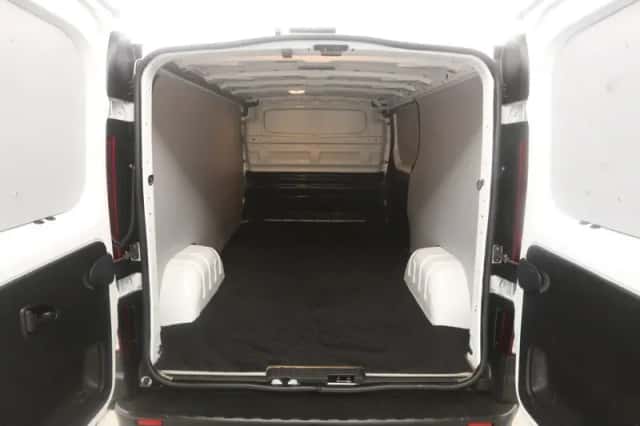 Renault Trafic (2021) thumbnail 3