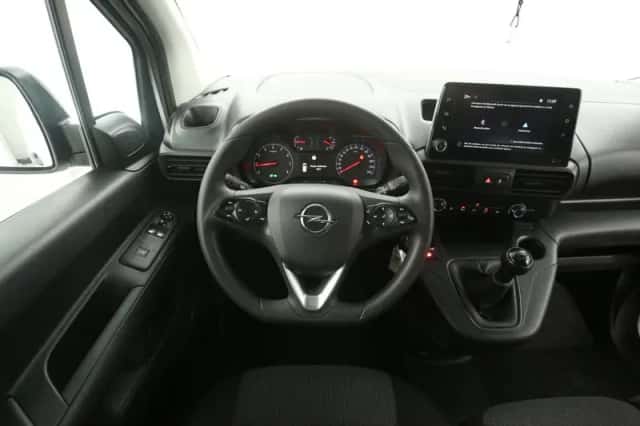 Opel Combo (2021) thumbnail 2