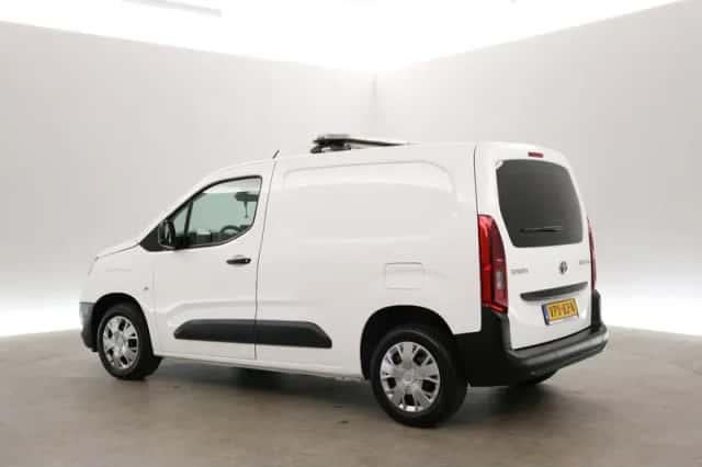 Toyota ProAce City (2020) thumbnail 4