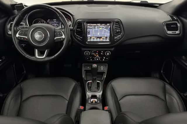 Jeep Compass (2021) thumbnail 2