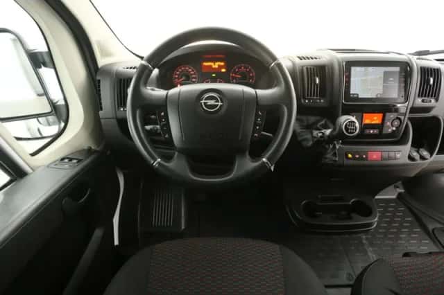 Opel Movano (2024) thumbnail 2