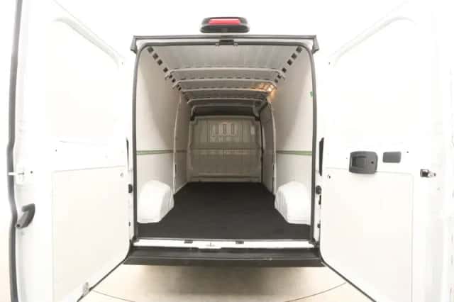 Opel Movano (2024) thumbnail 3