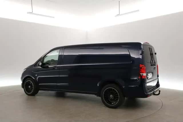 Mercedes-Benz Vito (2021) thumbnail 4