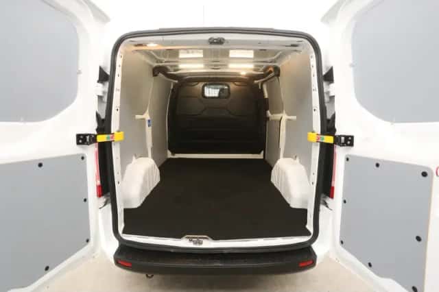 Ford Transit Custom (2022) thumbnail 3