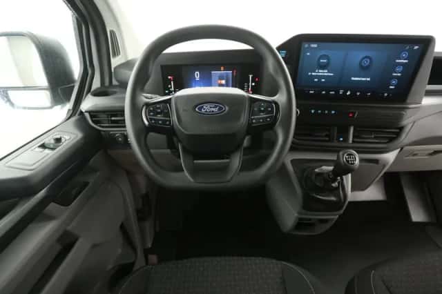 Ford Transit Custom (2024) thumbnail 2