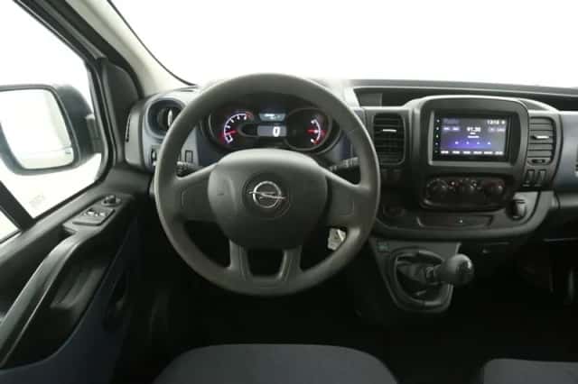 Opel Vivaro (2019) thumbnail 2