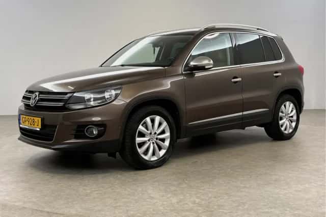 Volkswagen Tiguan (2015) thumbnail 6